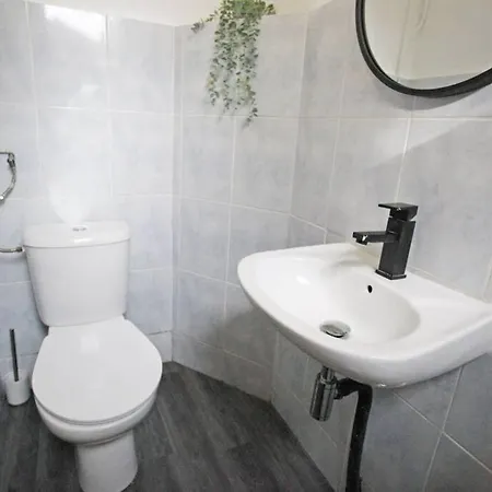 Apartment Gregbnb - T2 50m2 - Jardin 80m2 - 15min Gare *